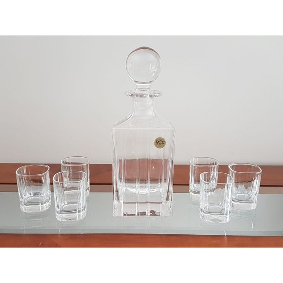 Decanter - Picture 1 of 1